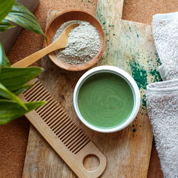 Maseczka ze spiruliny na skórę głowy