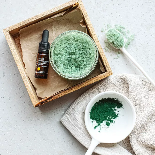 Sól do kąpieli stóp ze spiruliną