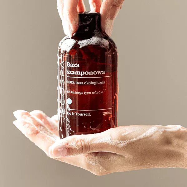 Butelka PET 200 ml brązowa z nakrętką