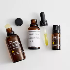 Serum z olejem z wiesiołka i witaminami A i E do cery dojrzałej