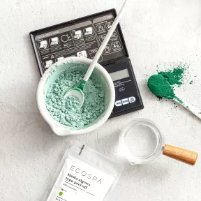 Maska algowa peel-off z proszkowaną spiruliną