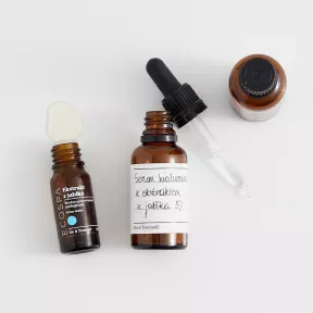 Serum hialuronowe z ekstraktem z jabłka 5%