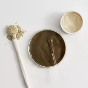 Maseczka żelowa z biofermentem z alg i algami fucus do każdego rodzaju włosów