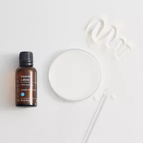Maska-peeling z enzymem z dyni i witaminą C do cery potrzebującej intensywnego oczyszczenia