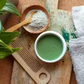 Maseczka ze spiruliny na skórę głowy