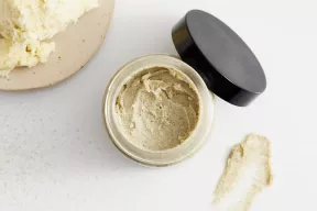 Kremowy peeling algowy do ciała