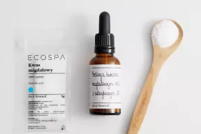 Peeling kwasami migdałowym 10% i salicylowym 2%
