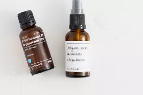 Aktywne serum na końcówki włosów z d-pantenolem